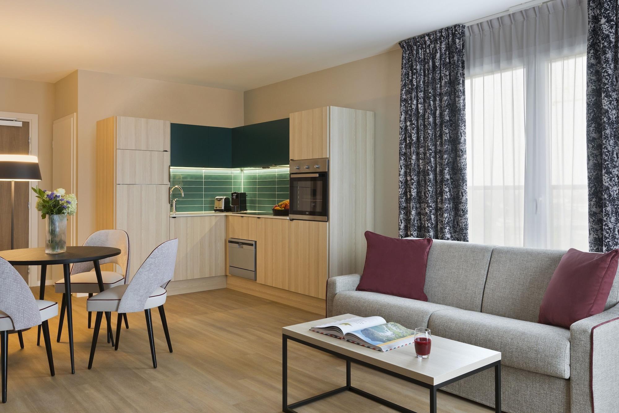 Citadines Eurometropole Strasbourg Aparthotel Bagian luar foto